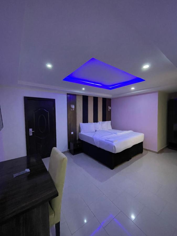 Alluring View Hotel - Allen Avenue 拉各斯 外观 照片