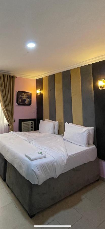 Alluring View Hotel - Allen Avenue 拉各斯 外观 照片