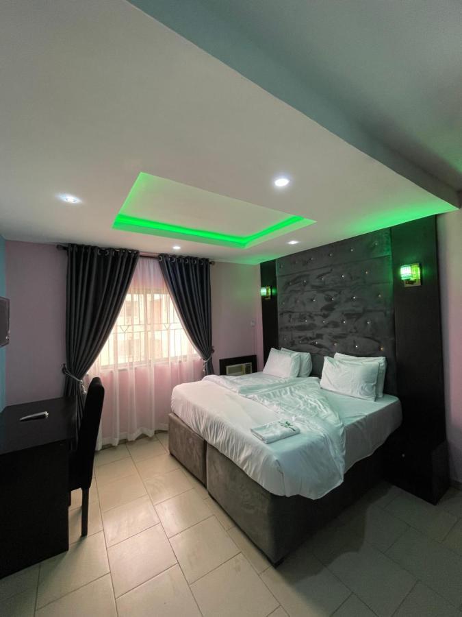 Alluring View Hotel - Allen Avenue 拉各斯 外观 照片