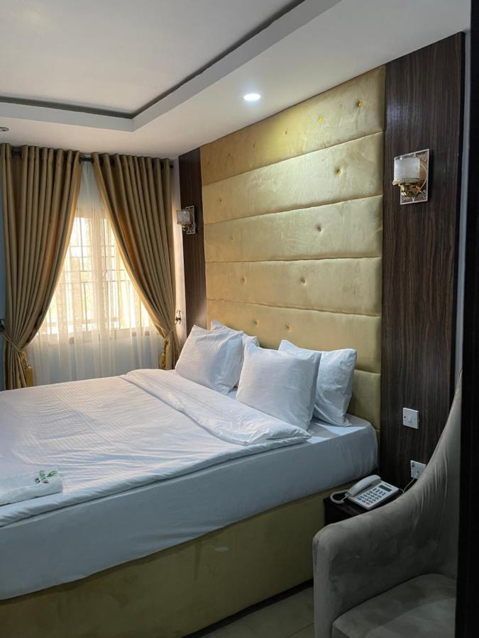 Alluring View Hotel - Allen Avenue 拉各斯 外观 照片